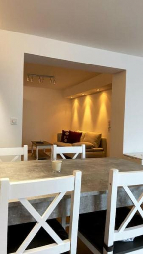 EXKLUSIVE 2-Zimmer Wohnung am Osterdeich mit Stil
